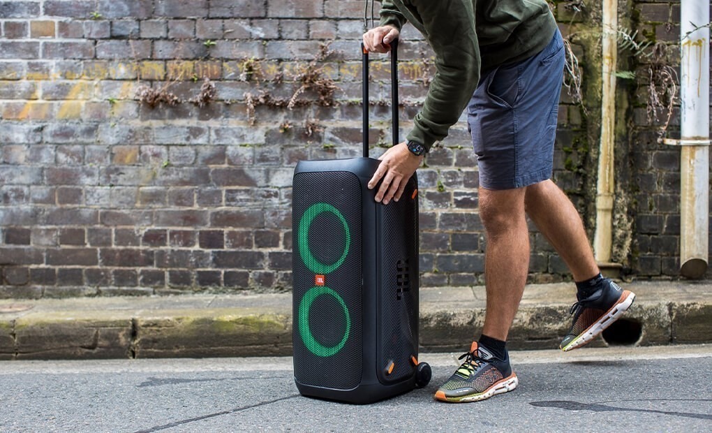 بهترین اسپیکر قابل حمل برای مهمانی