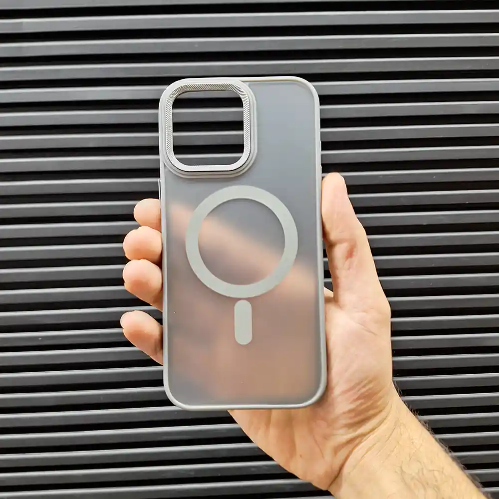 کیس‌ معمولی آیفون